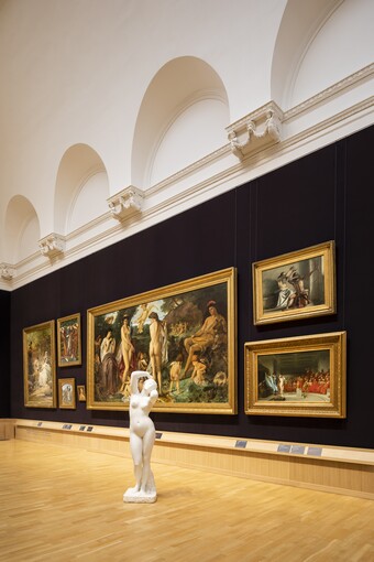 Raumansicht Makart-Saal mit dem Werk Das Urteil des Paris, 1870, von Anselm Feuerbach (1829–1880), mittig / Hochformat © Hamburger Kunsthalle / bpk Foto: Fred Dott