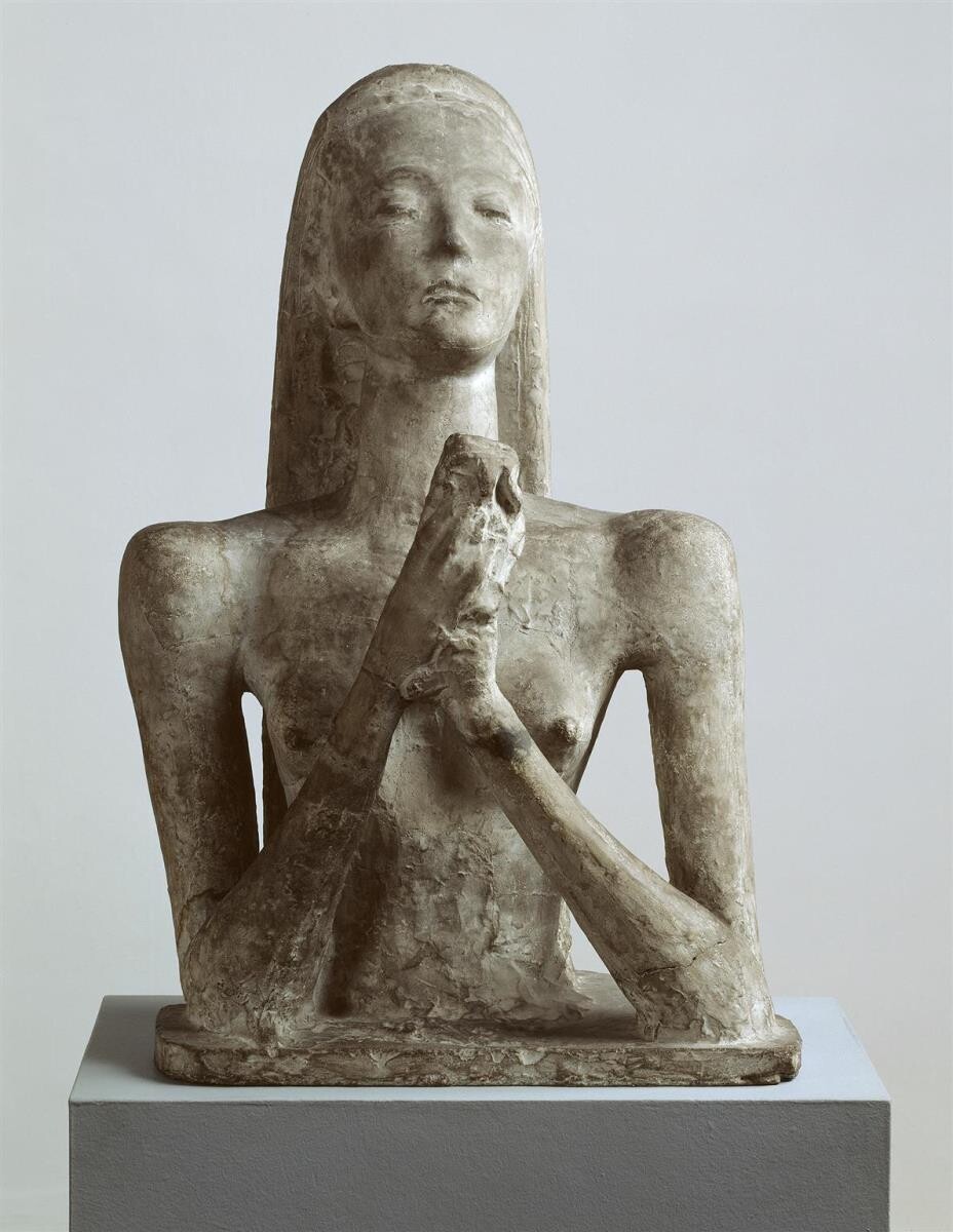 Wilhelm Lehmbruck (1881-1919) Die Betende, 1918 Kunststein 83 x 51,5 x 34 cm © Hamburger Kunsthalle / bpk Foto: Walford/Dunkelberg